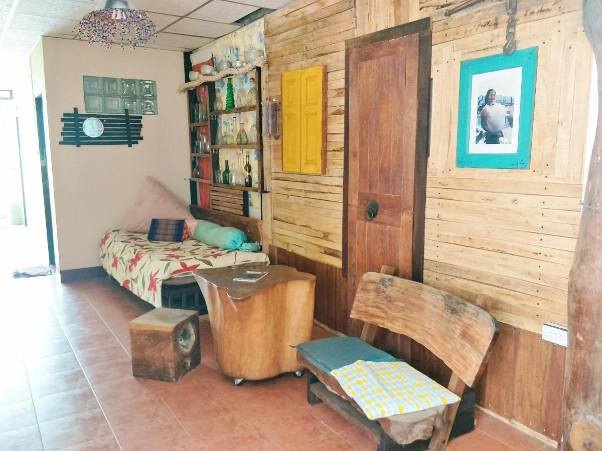 Baan Jaidee Guesthouse Trat Exterior photo